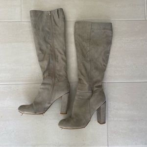 Women’s Boots Size 8